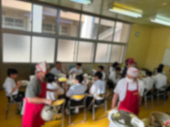 画像：[小郡中学校朝ごはん]